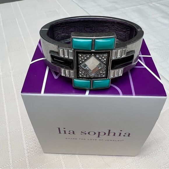Lia Sophia Art Deco Nouvelle Bangle Hinged Bracelet matte silver NEW - Picture 6 of 10